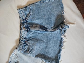 Vaqueros cortos desgastados Mango y Pull