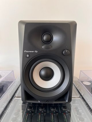 Monitores Pioneer DM-40 BT