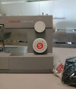 Máquina de coser Singer Heavy Duty 4432