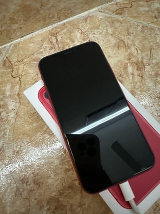 iPhone 11 Rojo 64GB