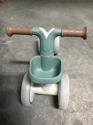 Triciclo infantil Tryco Luna Stonegreen