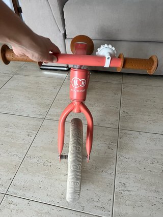 URGE VENDER!!Lote infantil: trona, bici y patinete