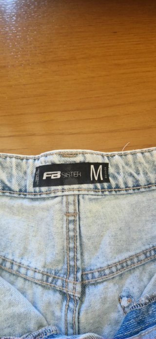 Shorts vaqueros desgastados