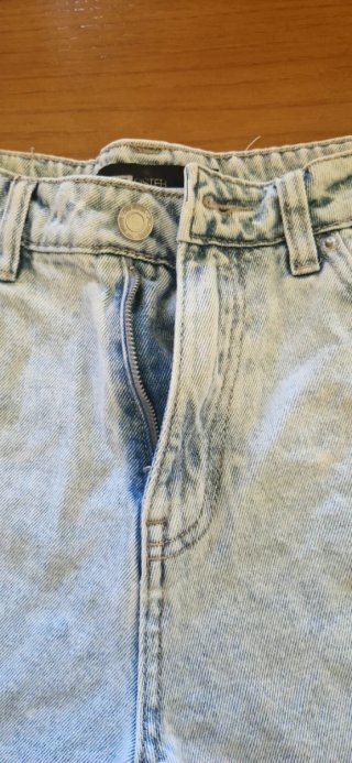Shorts vaqueros desgastados