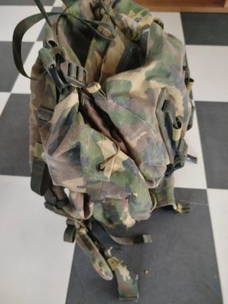 Mochila de campaña militar