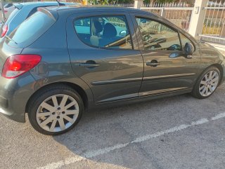 Peugeot 207 2010