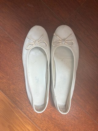 Manoletinas blancas con lazo