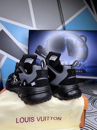 Zapatillas deportivas gris y negro premium