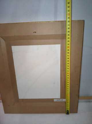 Pintura de calle con marco dorado