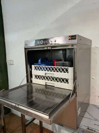 Lavavajillas industrial con bomba desague de 50x50