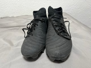 Botas Nike Phantom Hombre Negras