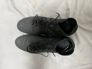 Botas Nike Phantom Hombre Negras