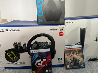 Vendo play 5 de 1 T y simulador esta todo nuevo