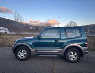 Mitsubishi Montero 2002