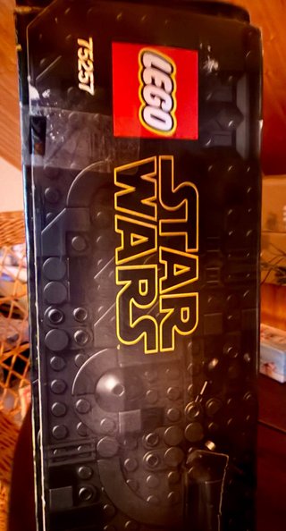 LEGO 75257 Star Wars Millennium Falcon.