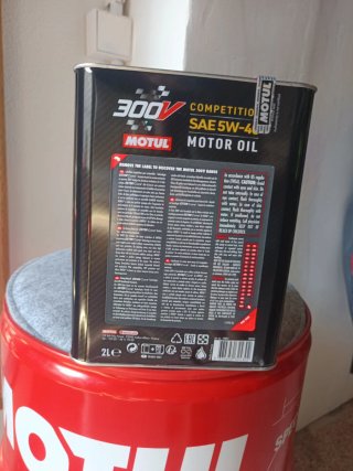 Aceite lubricante Motul 300V Competicion 5w40