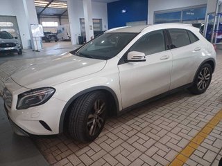 Mercedes-Benz GLA 200d 2016 2.2 136cv