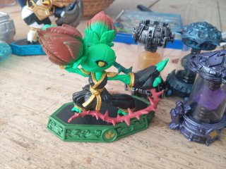 Skylanders Imaginators Boom Bloom + Cristales