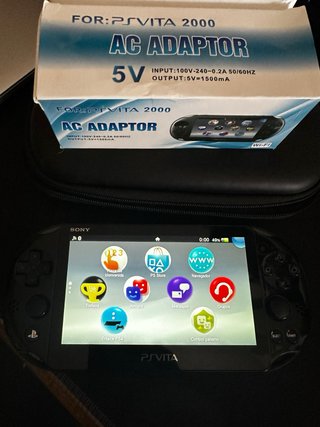 PS Vita + 3 Juegos + Tarjeta Origina