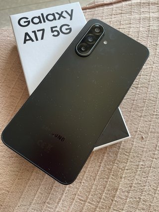 Móvil samsung galaxy A17 5 G.