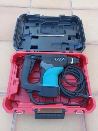 Martillo Combinado Makita HR2810