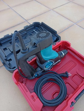 Martillo Combinado Makita HR2810