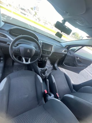 PEUGEOT 208 1.6 HDi 92 CV 2015