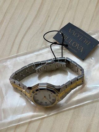 Reloj Bulova prestige diamond 98P234 para mujers