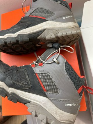 Botas de montaña impermeables talla 35 CrossRock