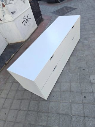 Mueble TV o cajonera blanca 4 cajones