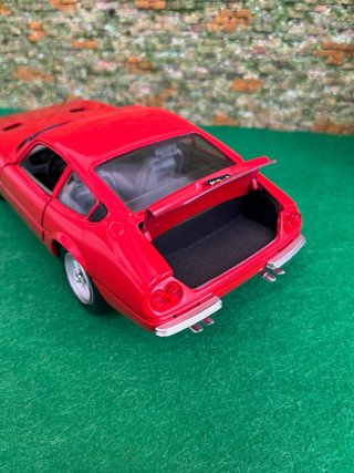 Ferrari 365 GTB/4 Daytona 1969 – 1:18 Techno Giodi
