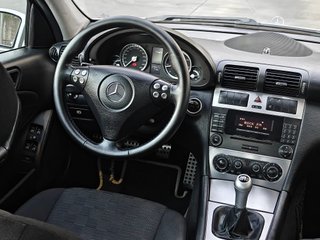 C180 KOMPRESSOR 150.000KM * 1 DUEÑO Y LIBRO *