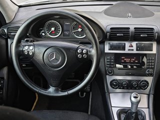 C180 KOMPRESSOR 150.000KM * 1 DUEÑO Y LIBRO *
