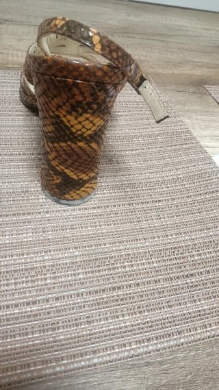 Sandalias