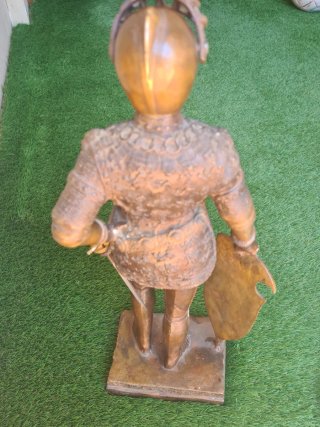 Figura de bronce antigua del rey Arturo 53cm