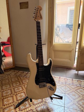 Pack Guitarra Fender + Amplificador Crate