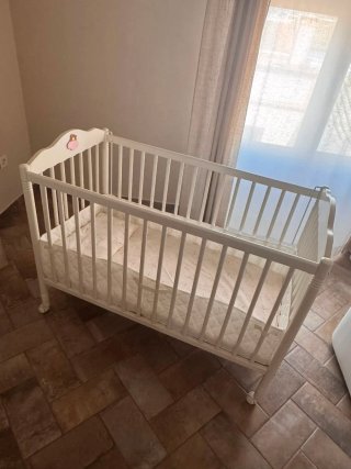 Cuna bebe blanca lacada