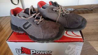 Zapatos de trabajo U-Power grises y rojos