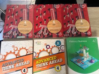 Lote libros 4 ESO mates,ingles,fisica y quimica et
