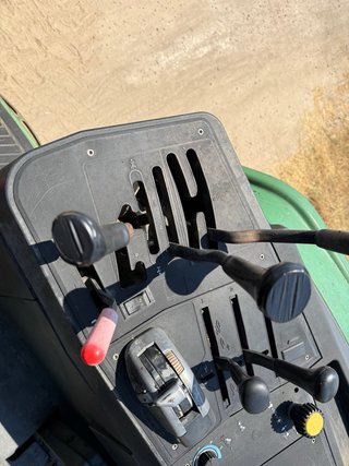John Deere 6300 con Pala Tenias