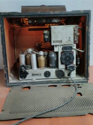 Radio Antigua Philips Eindoven.  Año 1936