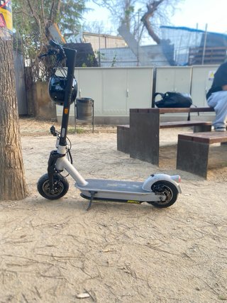 Patinete Eléctrico Gris