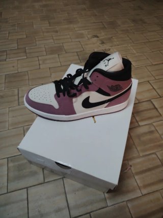 Wmns Air Jordan Mid Viola