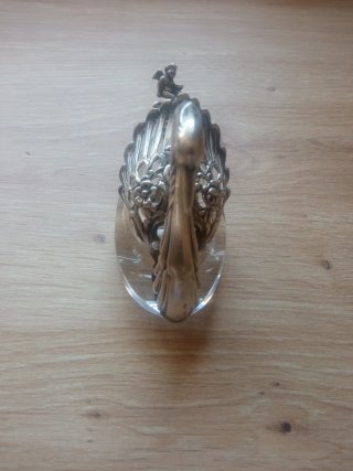 COLECCIÓN DE PLATERÍA ANTIGUA Y PIEZAS DE MESA VIN
