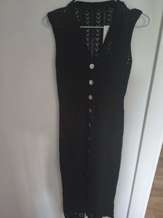 Vestido calado negro botones