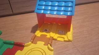 Tut tut animals. Granja con  huerto