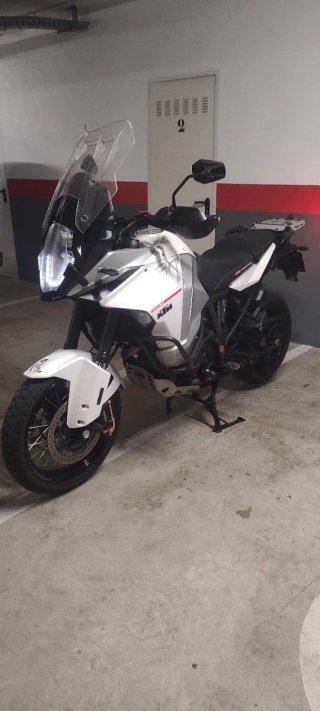 KTM 1290 super adventure