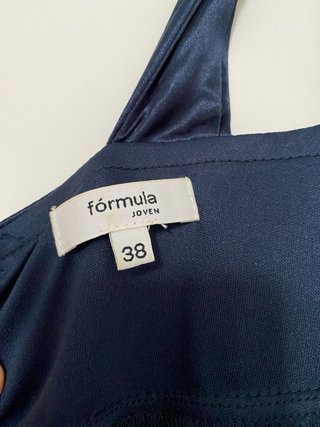 Vestido de fiesta azul con pedrería