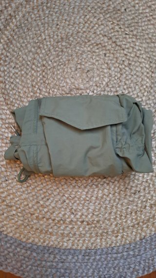 Parka ligera Bershka verde