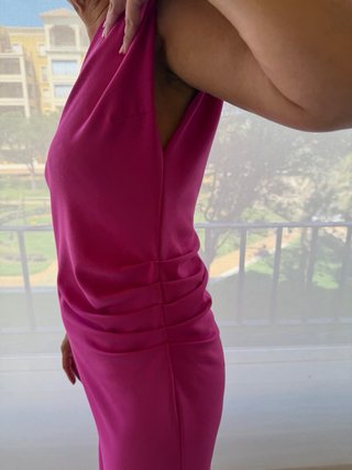 Vestido fucsia elegante